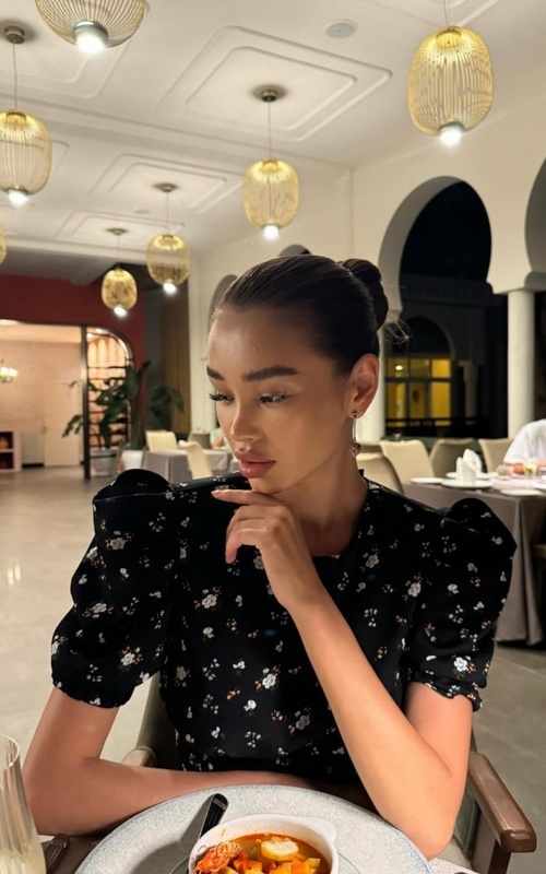 Experience Unforgettable Moments with Raven Lux Escort Services