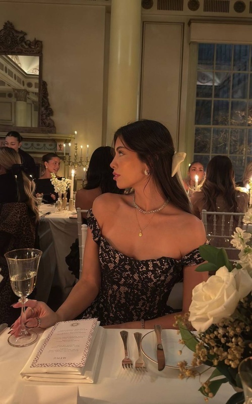 Experience Unforgettable Moments with Sienna Raven by Your Side